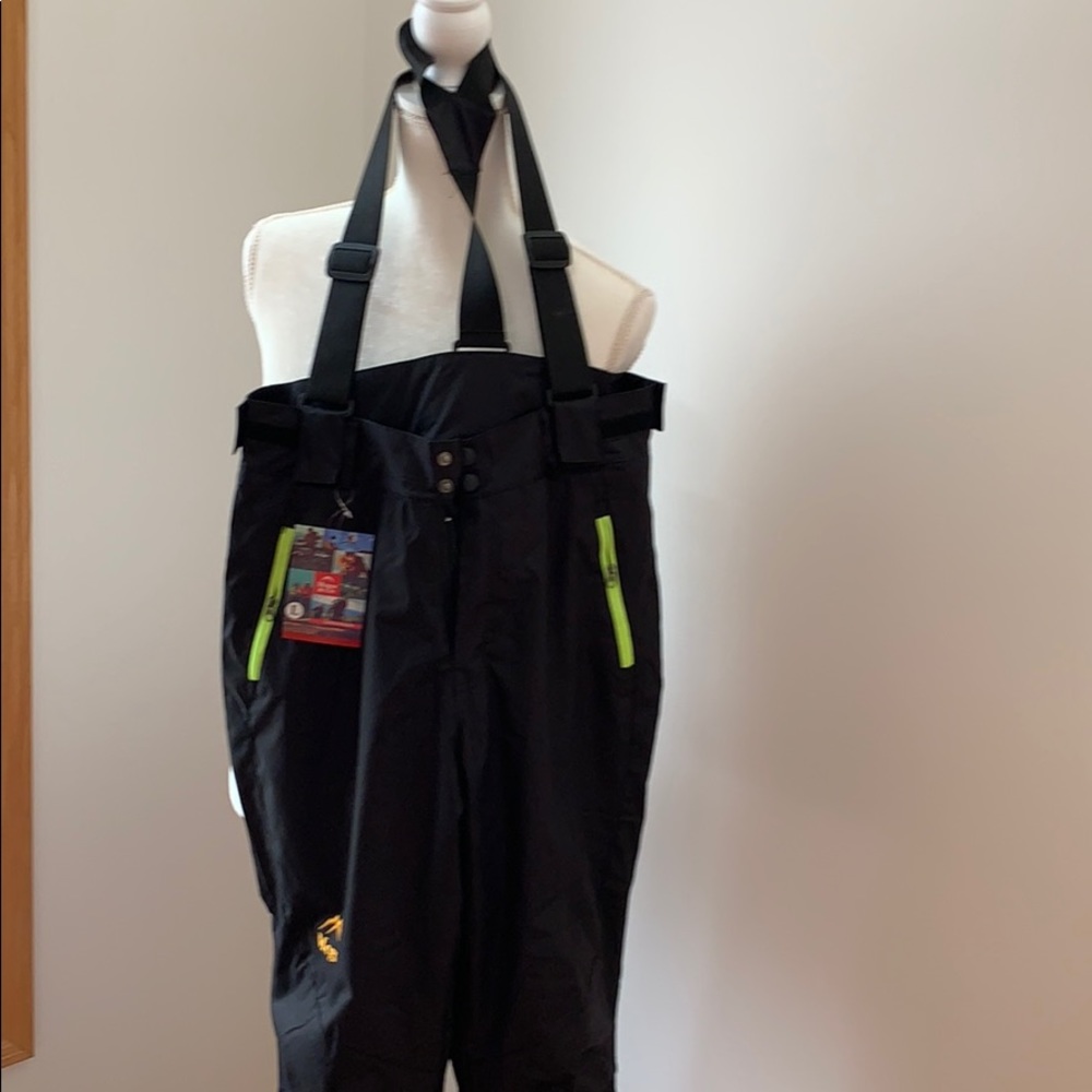 Brand new Ladies Ski Snow Pants!